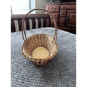 Vintage Wicker 15" X 13" Gathering Basket w/woven Handle